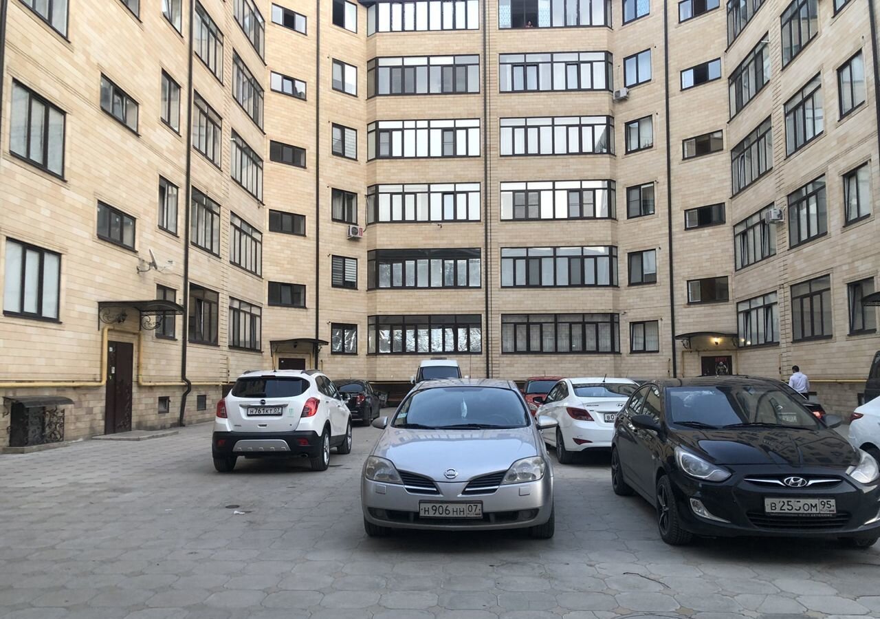 квартира г Нальчик ул Толстого 180б Университет фото 17