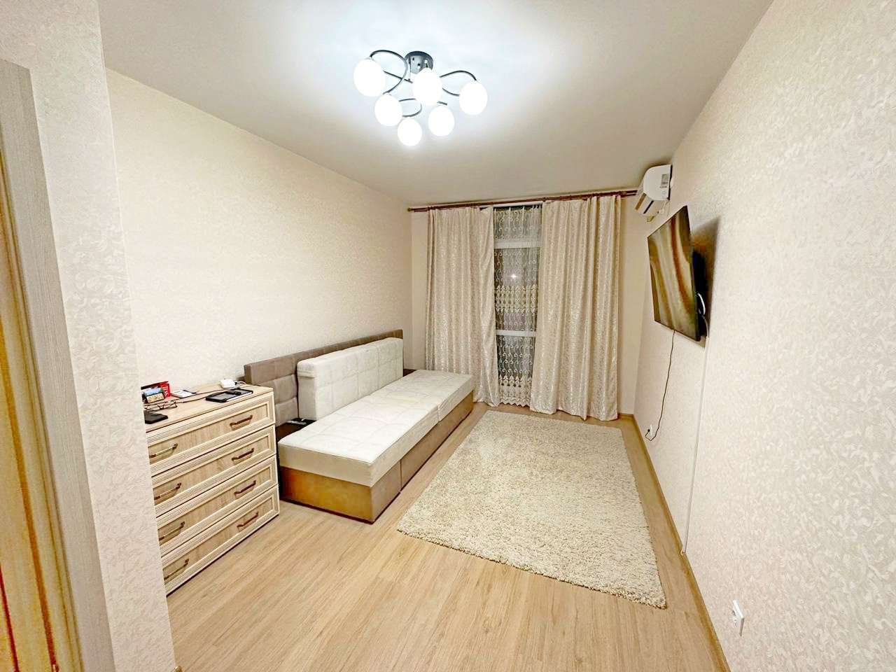 квартира г Белгород Западный ул Попова 37 фото 1