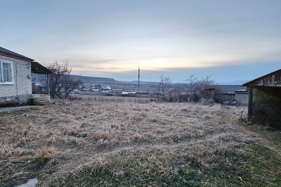 земля р-н Малокарачаевский село Красный Курган фото 2