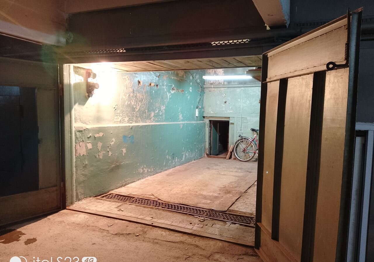 гараж г Ульяновск р-н Засвияжский ул Кузоватовская 46 фото 3