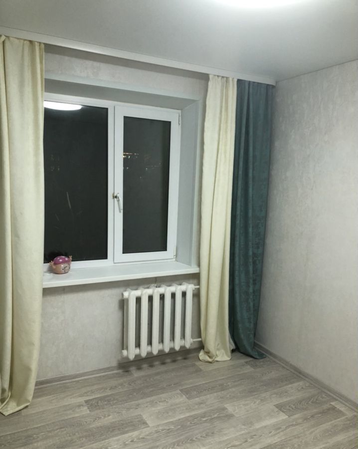 квартира г Тобольск мкр-н 7А, 3 фото 9