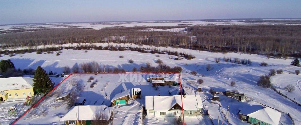 дом р-н Парабельский д Нижняя Чигара ул Красноармейская фото 1