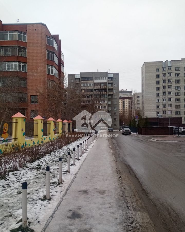 квартира г Новосибирск Маршала Покрышкина ул Крылова 64а фото 1