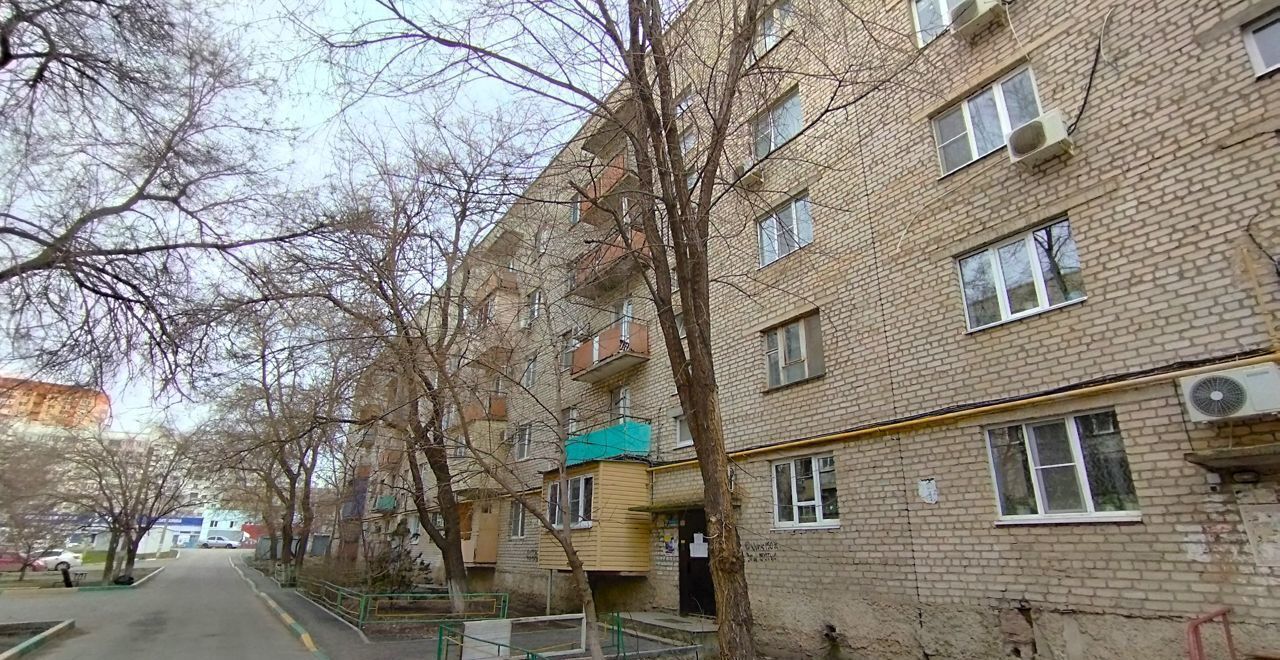 квартира г Астрахань р-н Кировский ул 11-й Красной Армии 10 фото 21