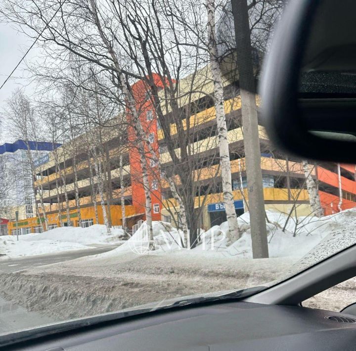 гараж г Нижневартовск ул Нефтяников 8 фото 2