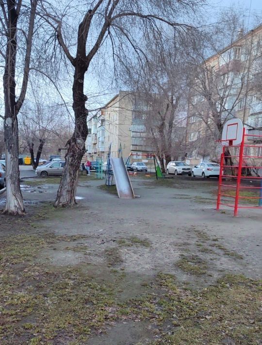 квартира г Челябинск р-н Тракторозаводский ул Танкистов 148б фото 14