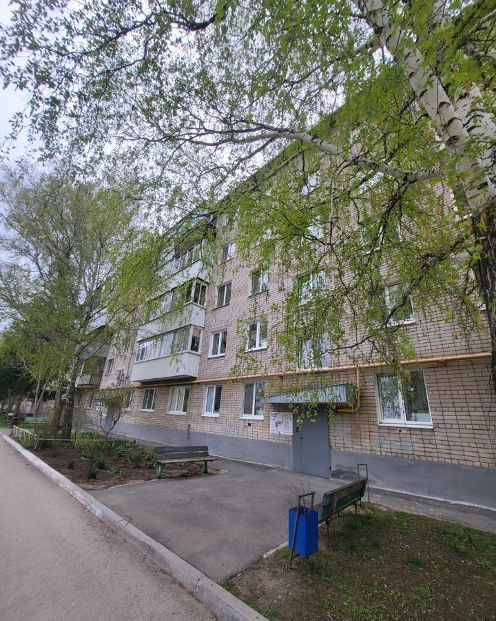 квартира г Кинель пгт Усть-Кинельский ул Спортивная 19 фото 1