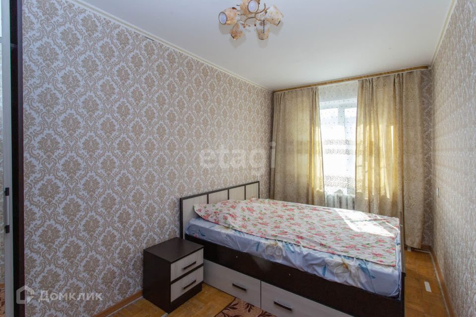 квартира г Тобольск 8-й микрорайон, 10, Тобольский район фото 2