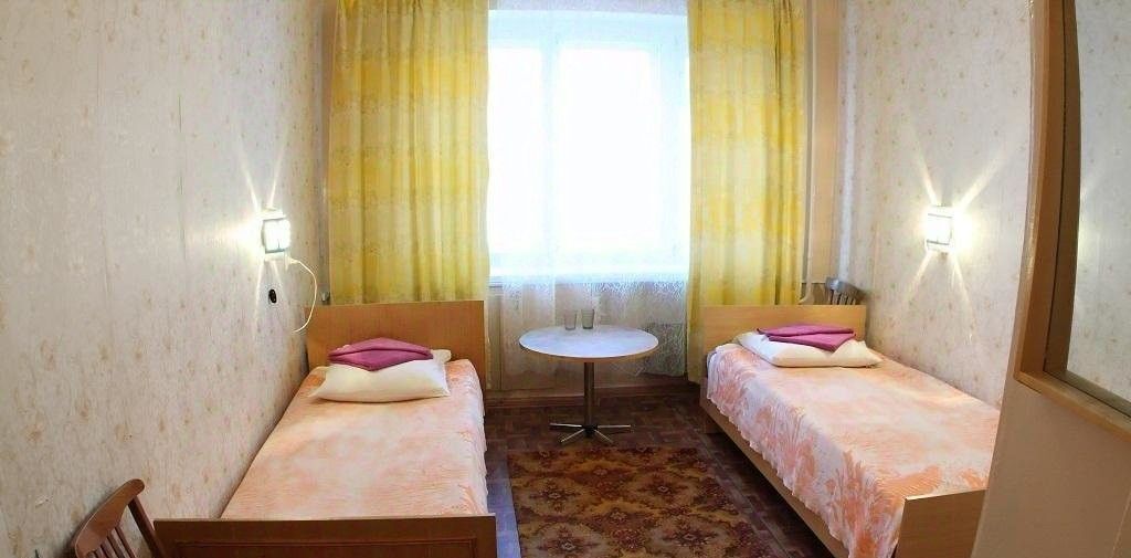 комната г Кировск ул Дзержинского 9а фото 4
