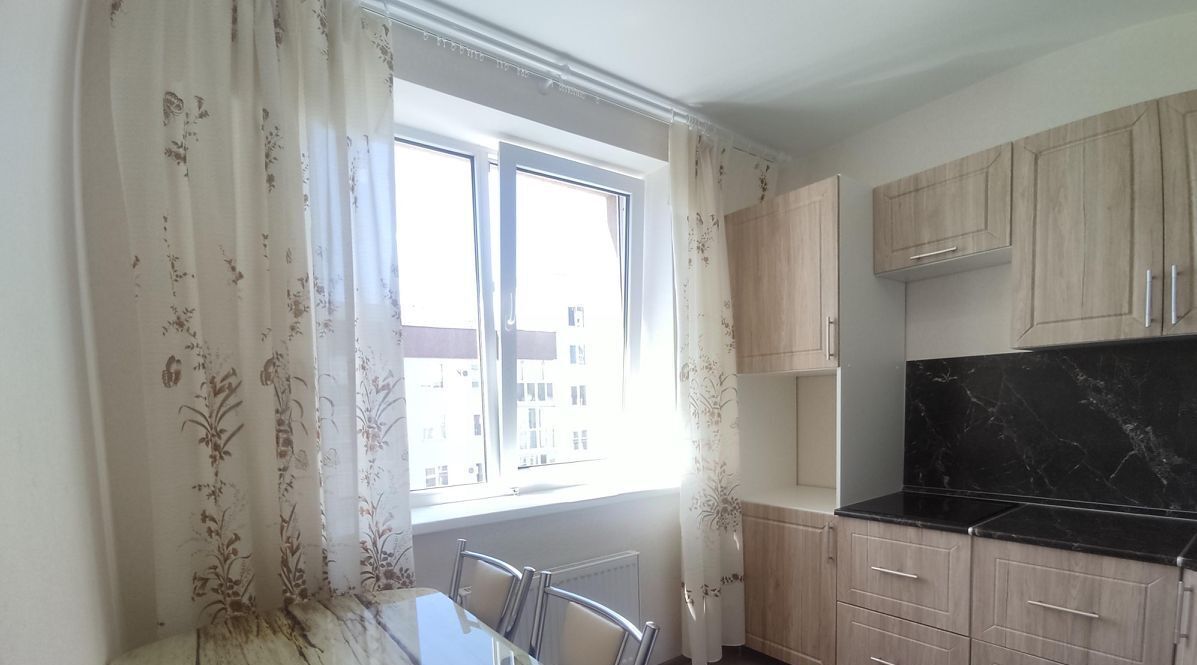 квартира г Волгоград р-н Кировский ул им. Быстрова 271 фото 2