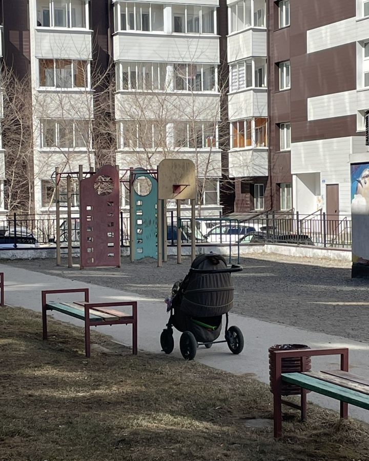 квартира г Иркутск р-н Свердловский мкр Радужный 72 фото 8