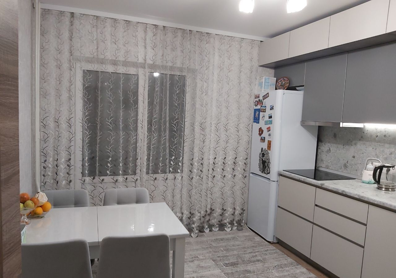 квартира г Воронеж р-н Железнодорожный ул Маршала Одинцова 25б/3 фото 3