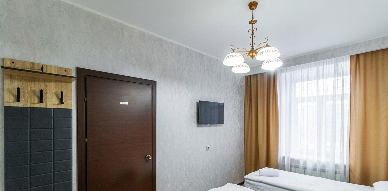 комната г Омск р-н Центральный ул Октябрьская 122 фото 4