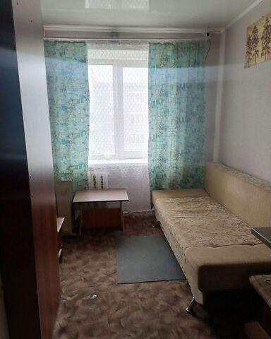 комната р-н Свердловский дом 1б фото