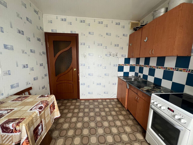 квартира г Брянск р-н Володарский ул Есенина 4а фото 9