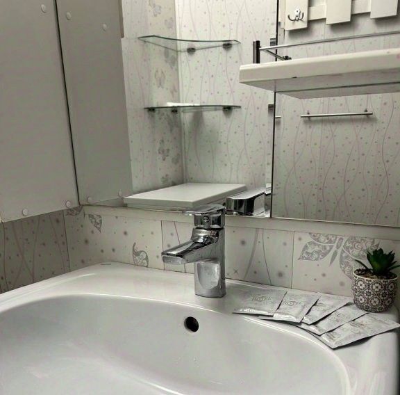 комната г Междуреченск пр-кт Шахтеров 23 фото 7