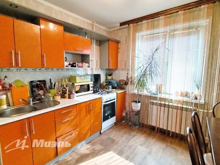 квартира г Орел р-н Железнодорожный ул Фомина 23 фото 1