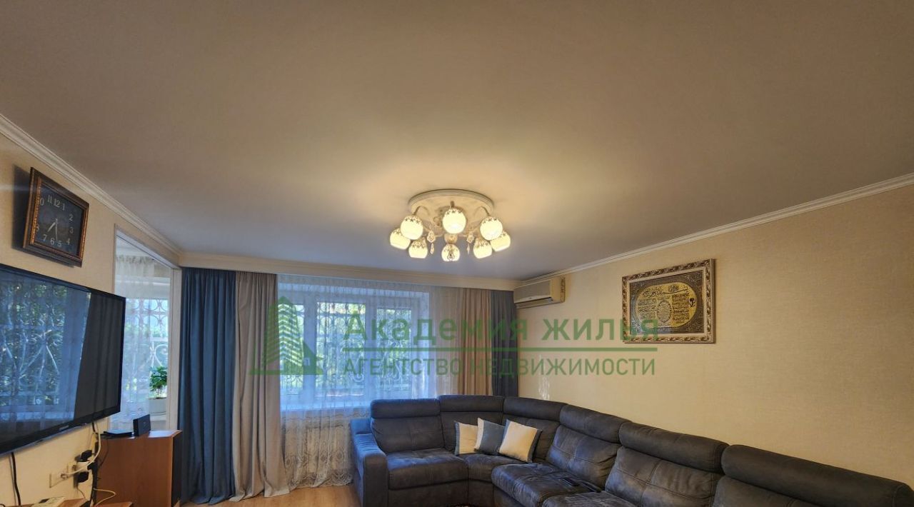 квартира г Саратов р-н Волжский ул Усть-Курдюмская 11 фото 4