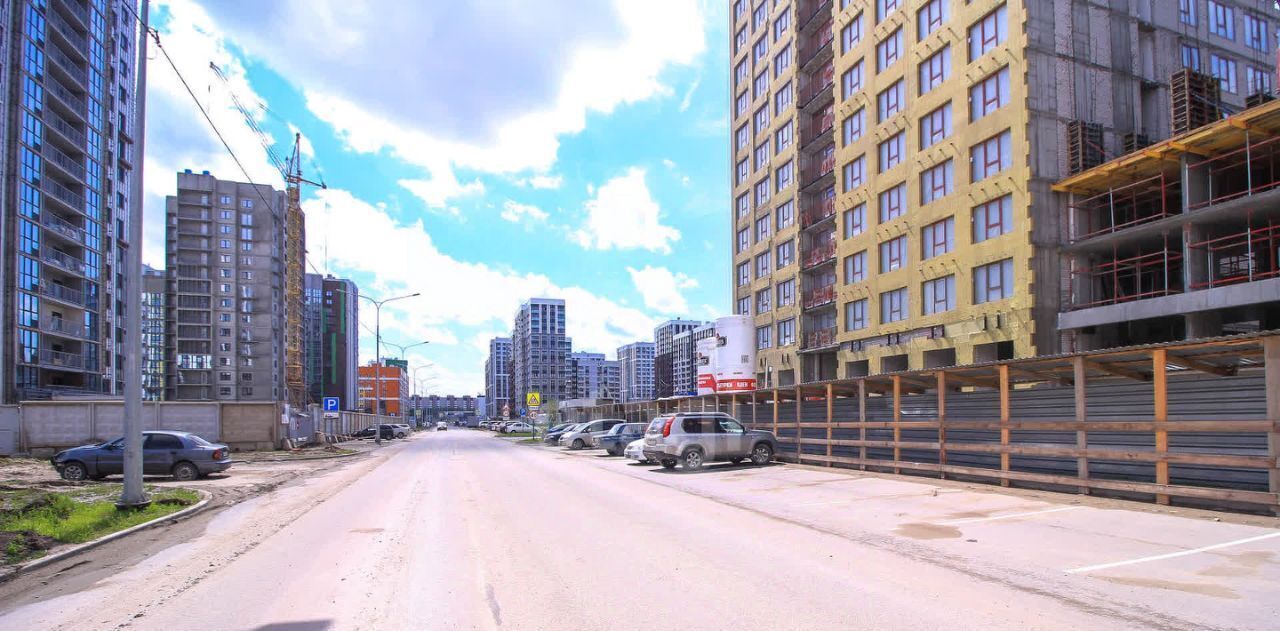квартира г Барнаул р-н Индустриальный ул Сергея Семенова 27/2 фото 9