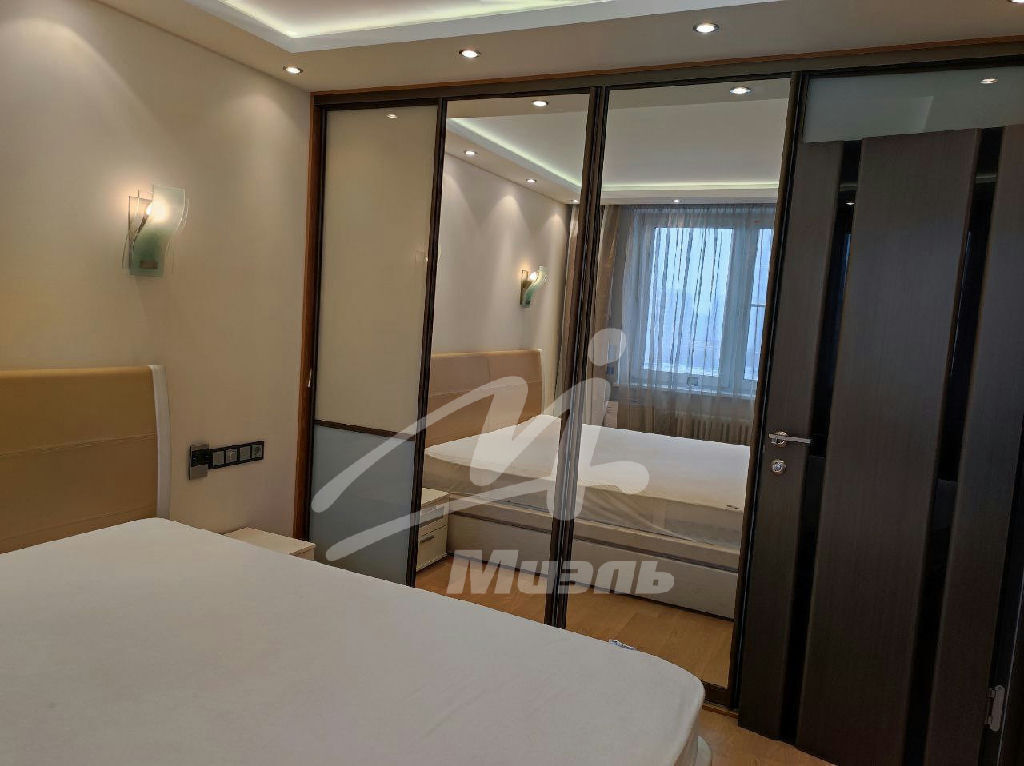 квартира г Москва метро Раменки пр-кт Мичуринский 13к/1 фото 9