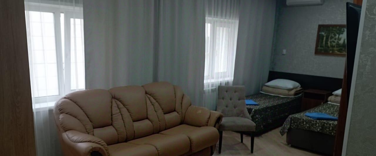 комната г Красноярск р-н Советский пр-кт Металлургов 51а фото 4