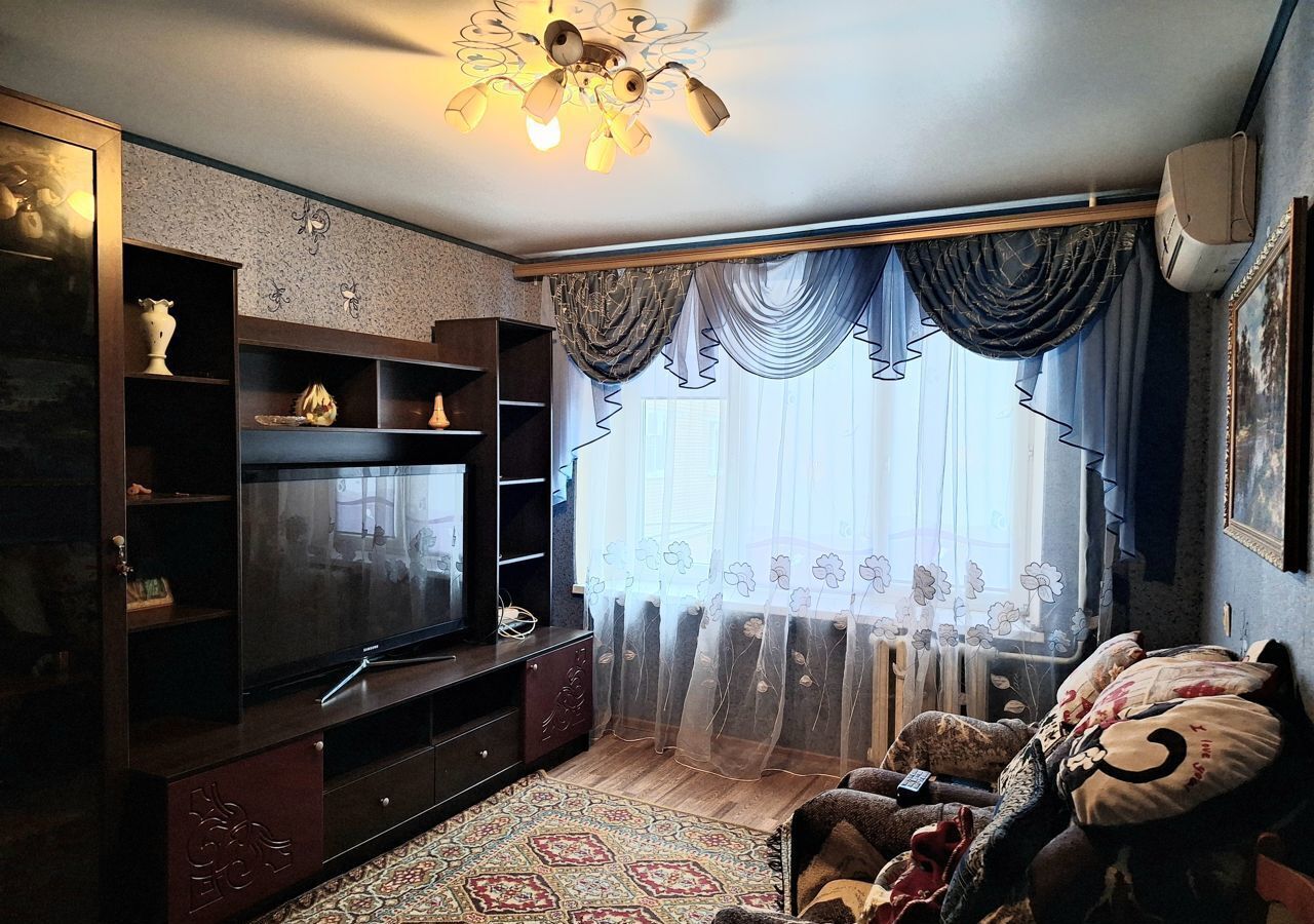 квартира г Каменск-Шахтинский ул Красная 9 фото 14