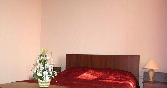 комната г Тюмень р-н Калининский ул Пархоменко 103 фото 3