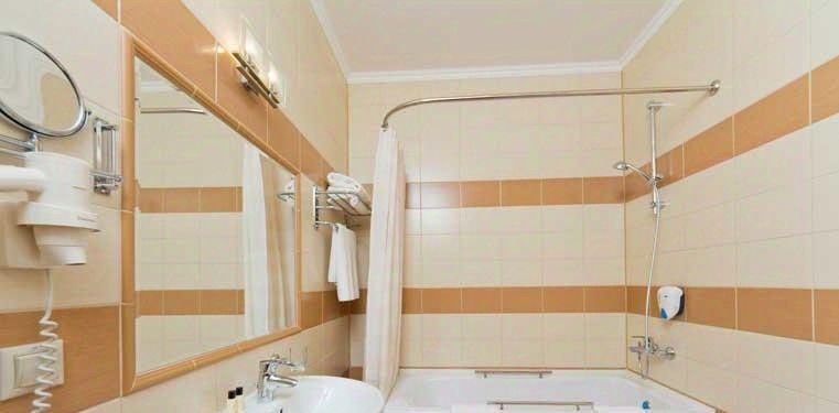 комната г Казань метро Площадь Тукая ул Университетская 16 фото 4