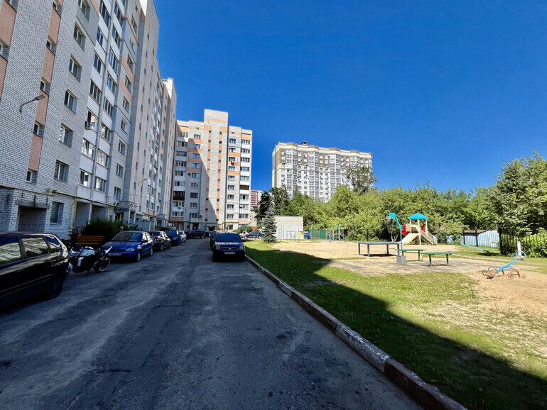 квартира г Брянск р-н Фокинский ул Челюскинцев 11 фото 12