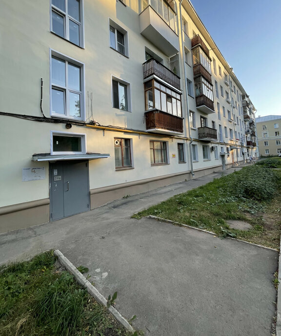 квартира г Киров р-н Октябрьский пр-кт Октябрьский 8 фото 3