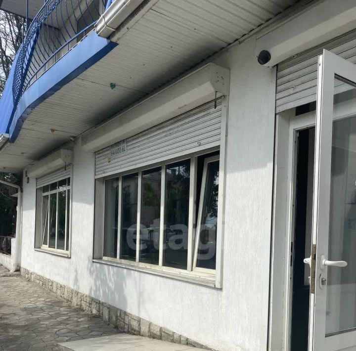 торговое помещение г Новороссийск р-н Центральный ул Лейтенанта Шмидта 8а фото 1