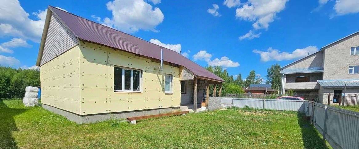 дом г Киров р-н Первомайский ул Кленовая 3а фото 1