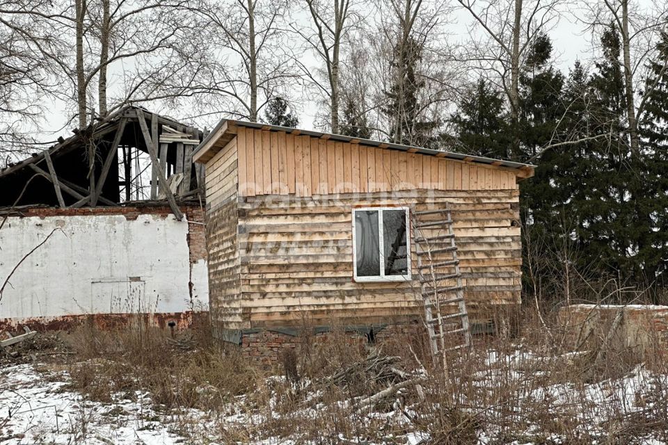 дом р-н Тарский г Тара ул 5 Армии Тарское городское поселение фото 2