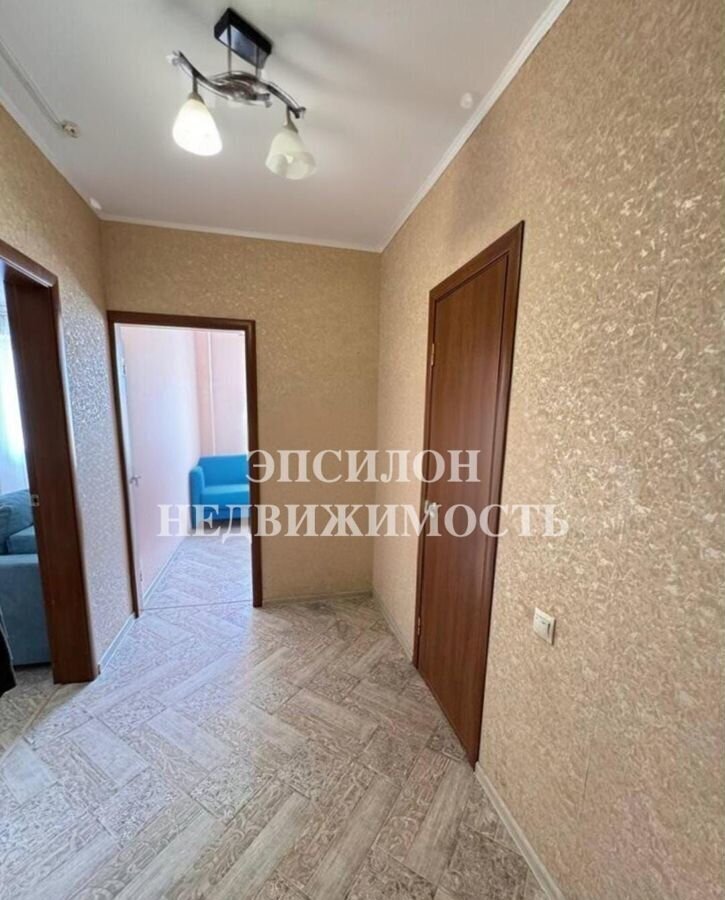 квартира г Курск р-н Центральный пр-кт Вячеслава Клыкова 77 фото 4