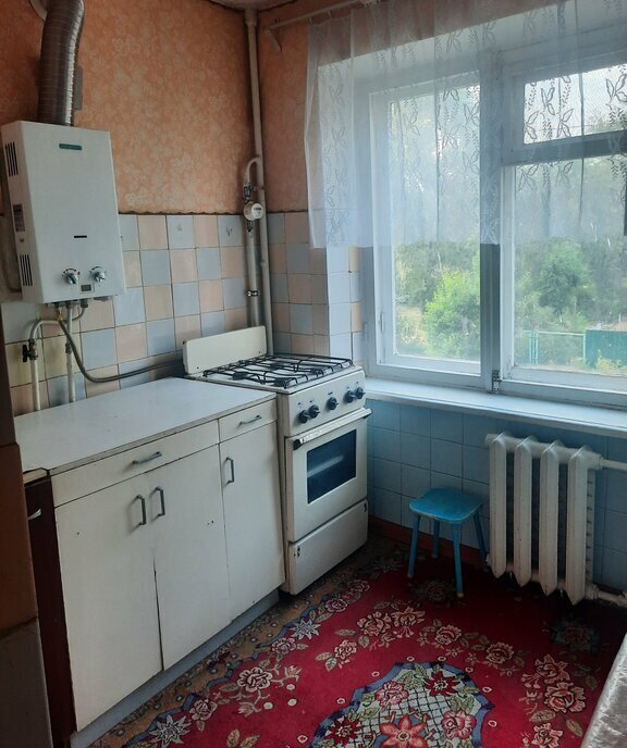квартира г Каменск-Шахтинский ул Красная 9 фото 6
