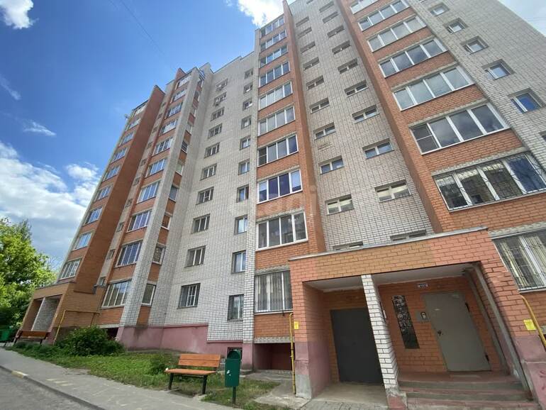квартира г Смоленск р-н Промышленный ул Шевченко 4 фото 2