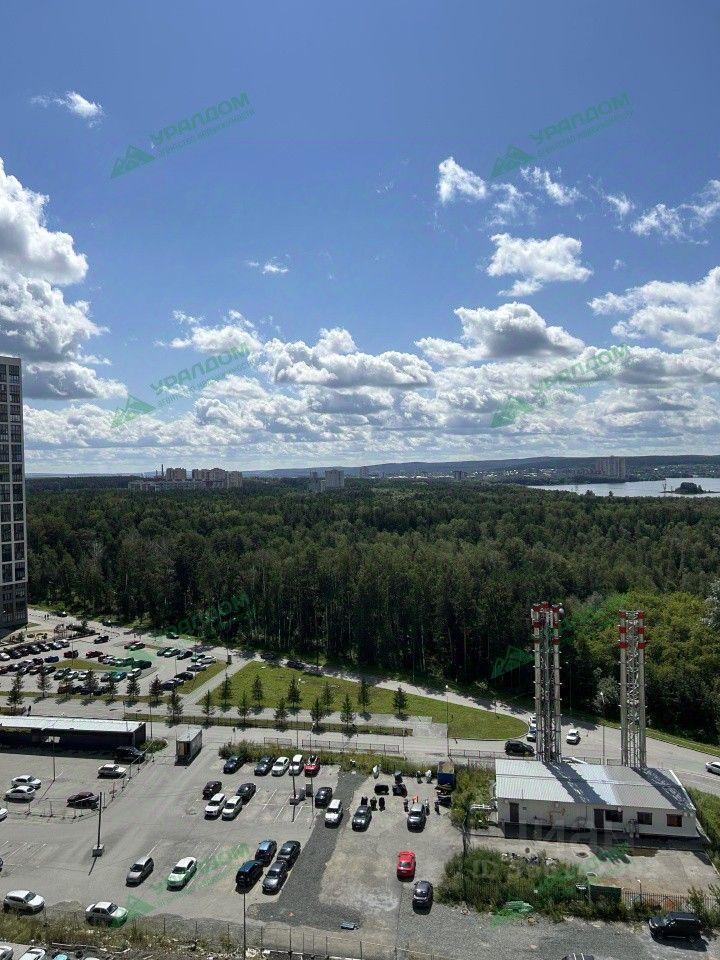 квартира г Екатеринбург р-н мкр Светлый ЖК «Светлый» 12, Чкаловский район фото 1