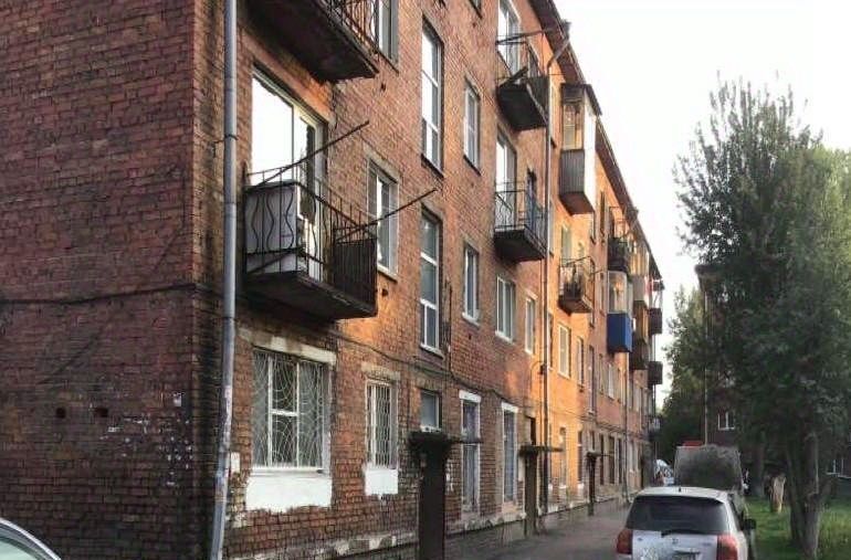 квартира г Новокузнецк р-н Куйбышевский ул Веры Соломиной 26 фото 1