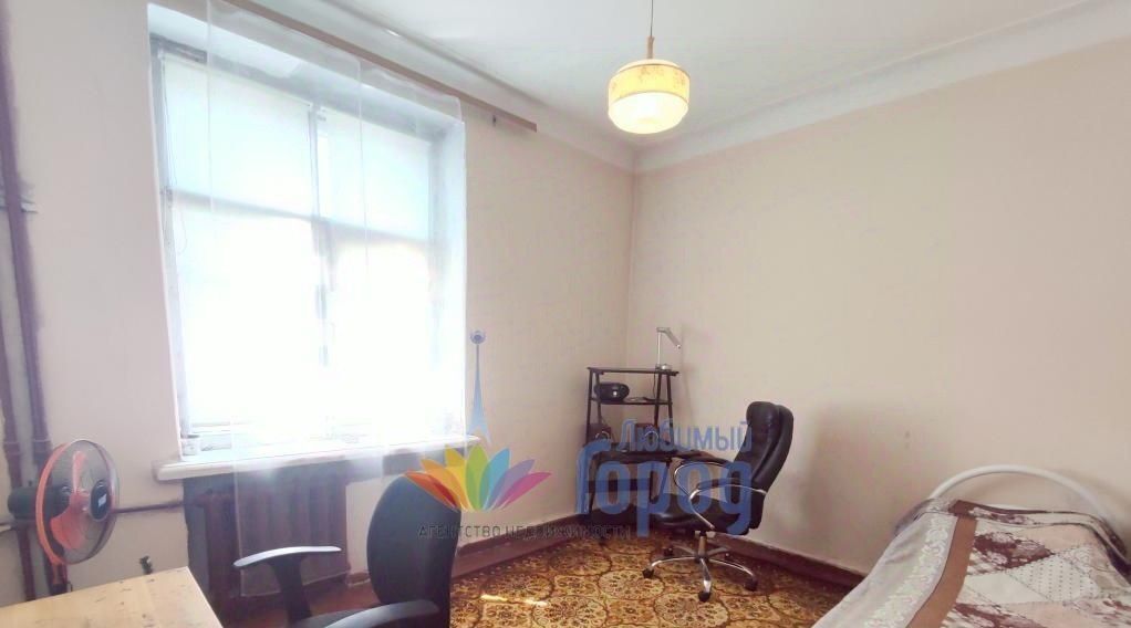 квартира г Новокузнецк р-н Центральный ул Ушинского 4а фото 6