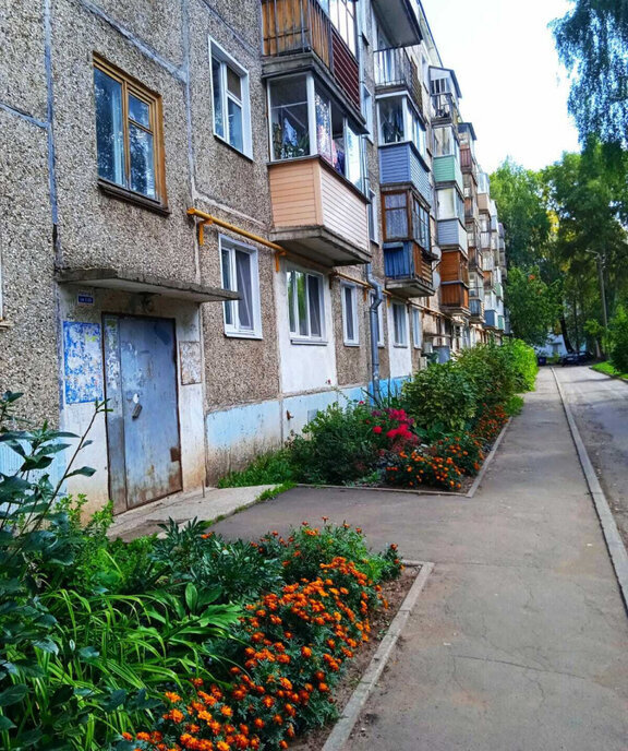 квартира г Киров р-н Октябрьский ул Монтажников 34 фото 1