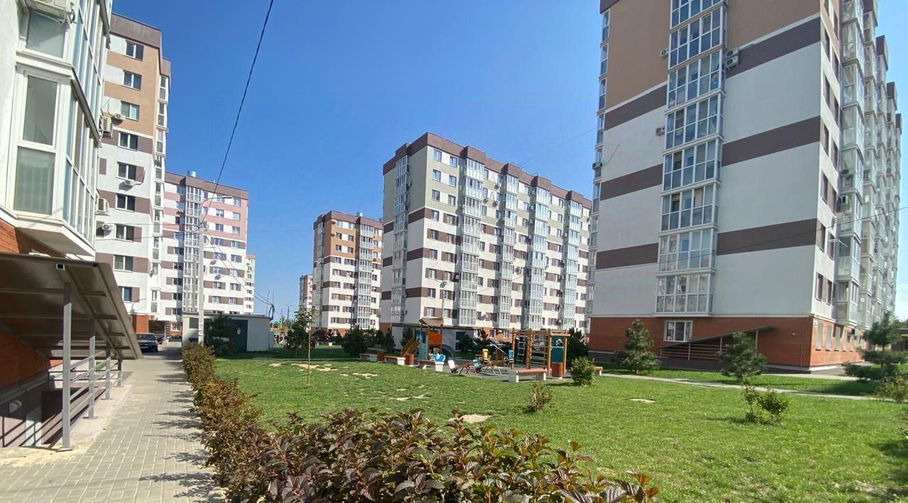 квартира г Волгоград р-н Кировский ул им. Гаря Хохолова 13 фото 18