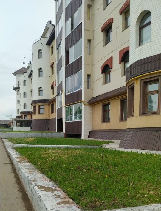 свободного назначения р-н Азнакаевский г Азнакаево ул Радужная 1 фото 1
