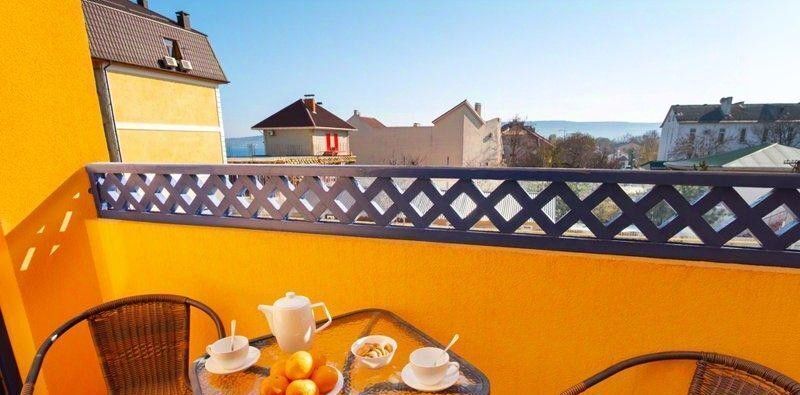 комната г Феодосия наб Черноморская 36в фото 2