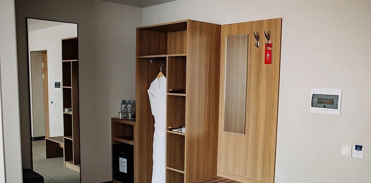 комната г Тольятти р-н Автозаводский ул Юбилейная 6 фото 2
