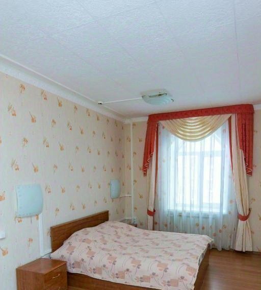 комната р-н Бугульминский г Бугульма ул. Ленина, 2/1 фото 1