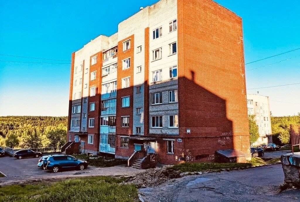 квартира г Березники ул Комсомольская 12 фото 2