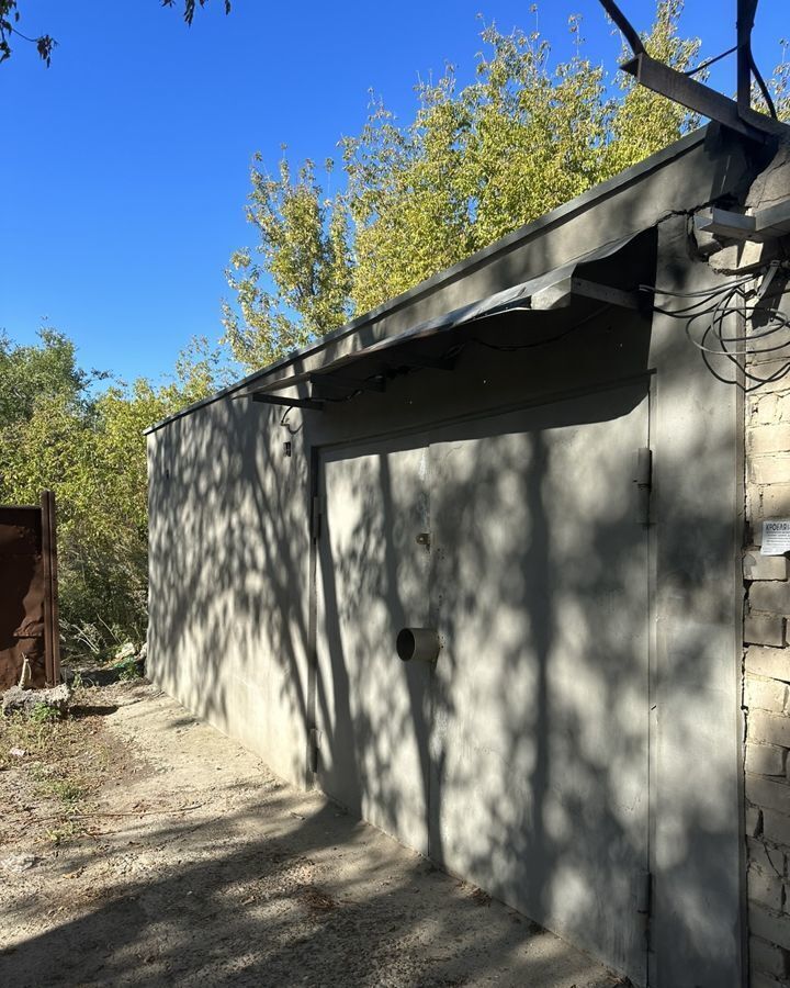 гараж г Волгоград р-н Дзержинский ул Ангарская 109 фото 1