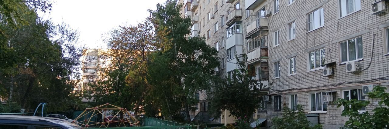 квартира г Саратов р-н Фрунзенский ул Рабочая 134/142 фото 37