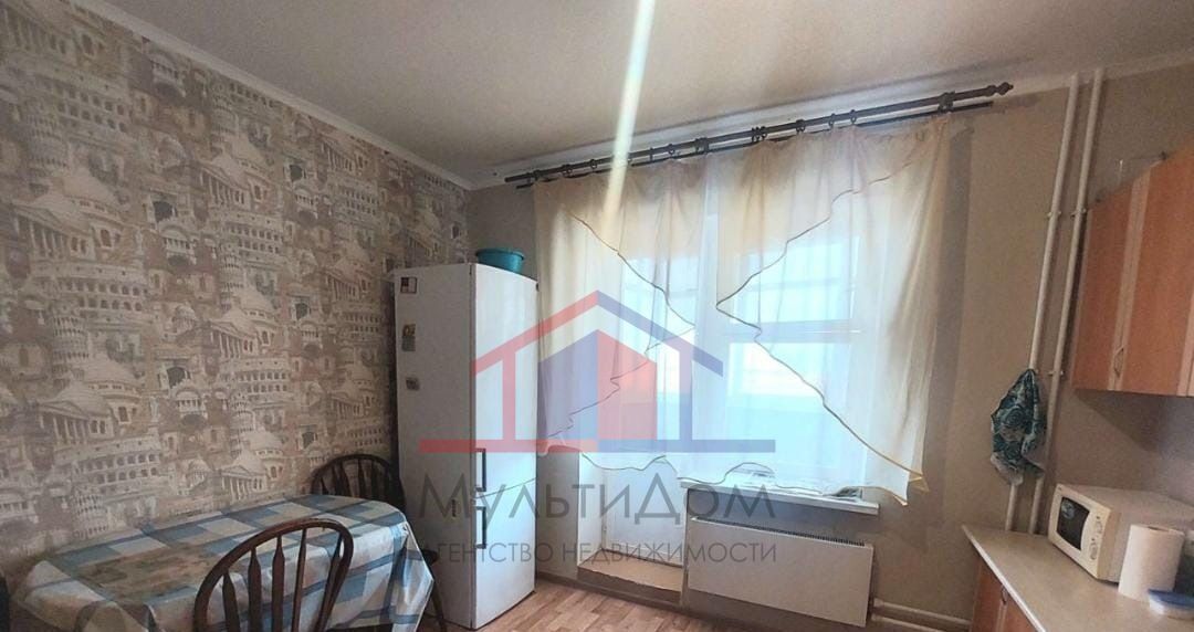 квартира г Старый Оскол Дубрава 1 кв-л, 16 фото 3