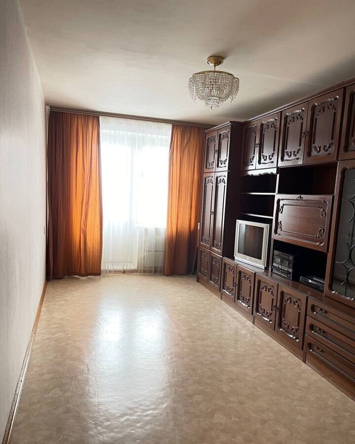 квартира г Тольятти р-н Автозаводский ул Офицерская 17 фото 2